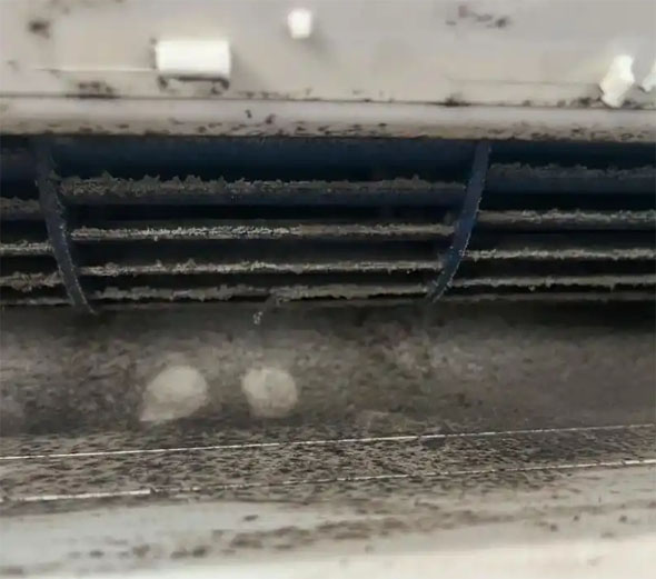 淮北空调吹的风有股烧焦味是怎么回事